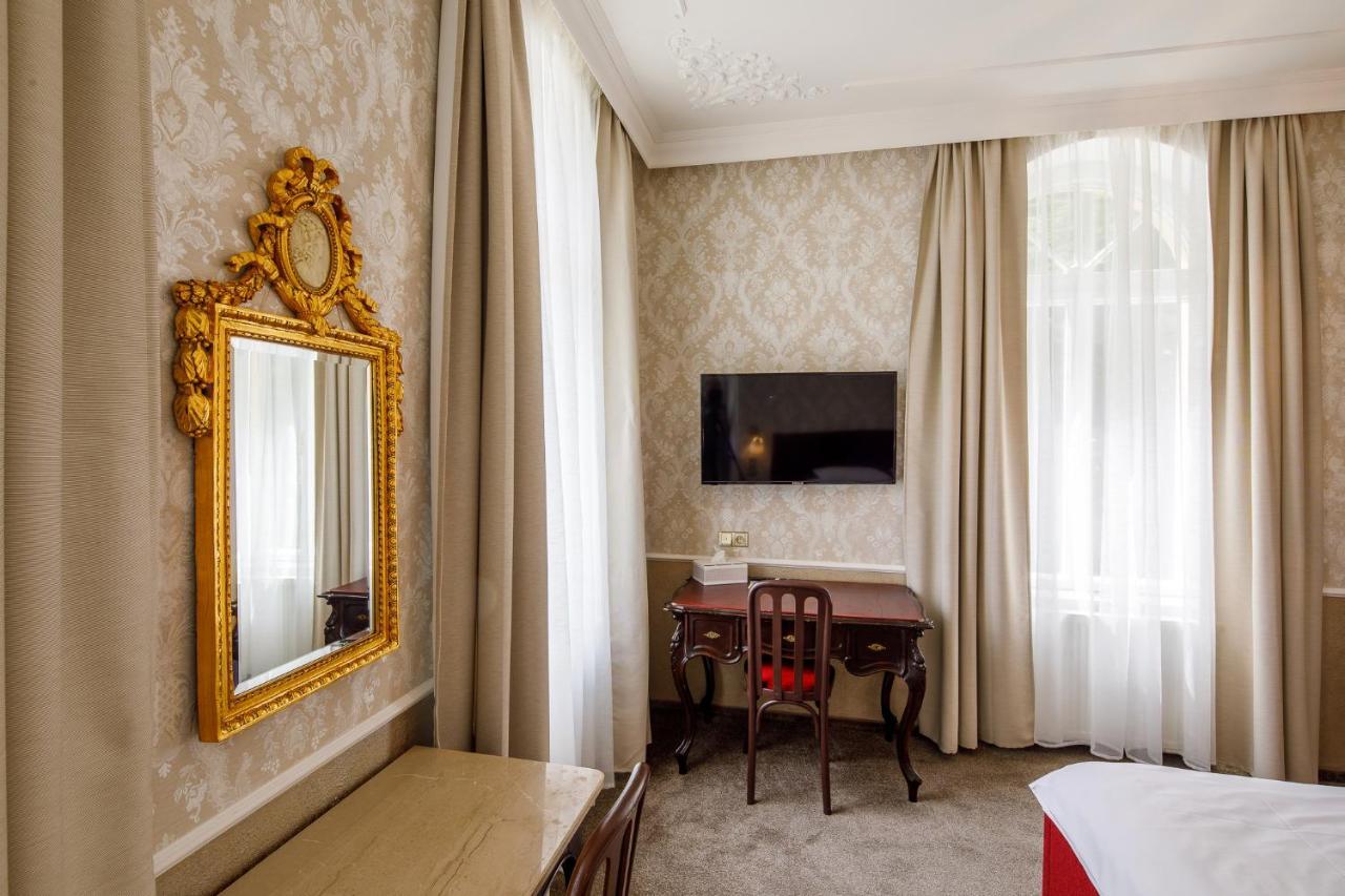 Villa Basileia Riverside Karlovy Vary Luaran gambar