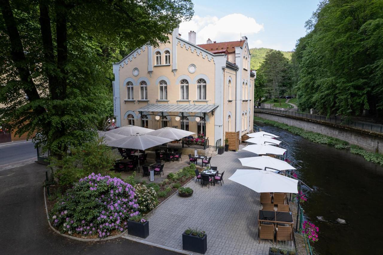 Villa Basileia Riverside Karlovy Vary Luaran gambar